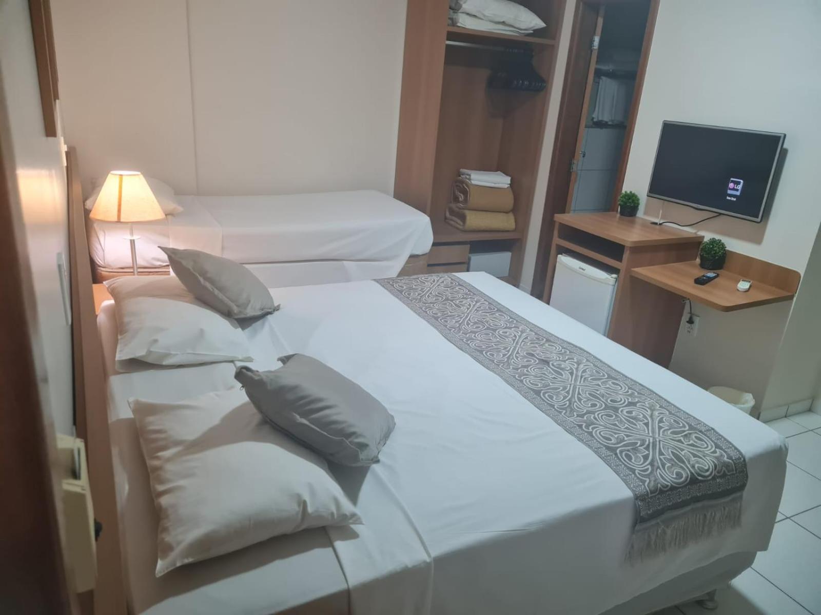 Golden Dolphin Resort - Grand & Express - Caldas Novas - Com Tv A Cabo - Aguas Termais 外观 照片