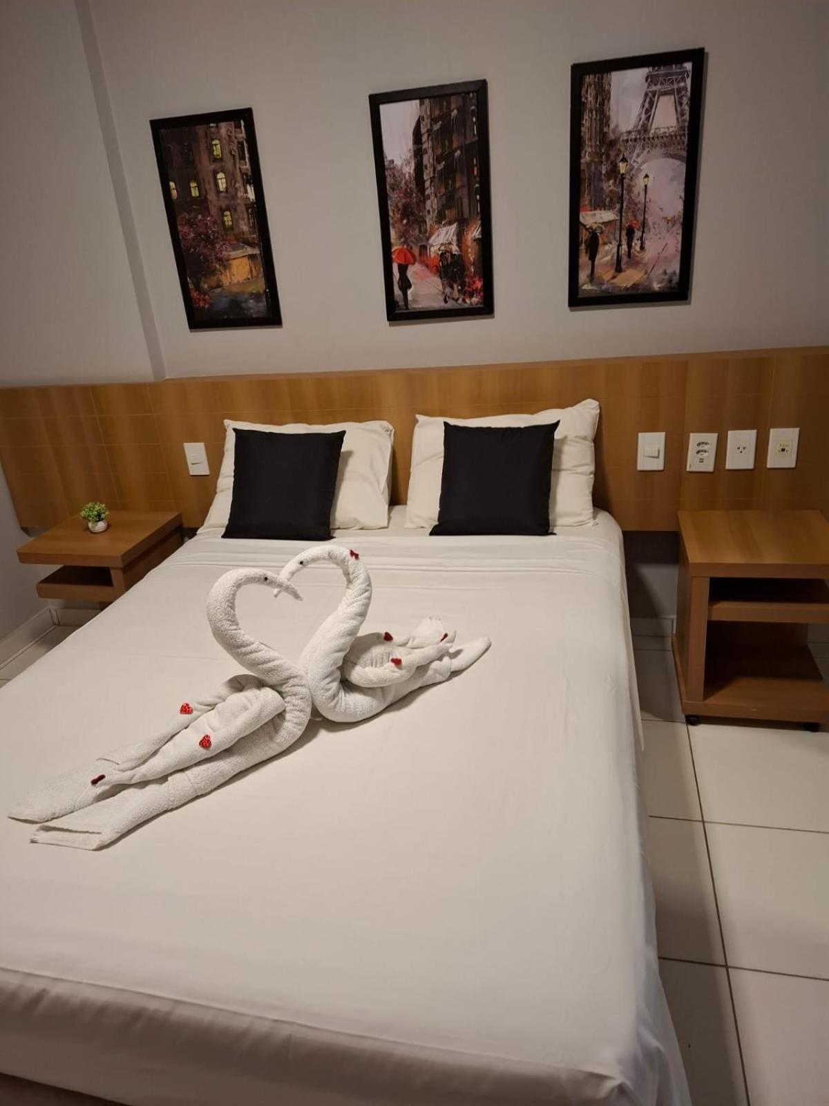 Golden Dolphin Resort - Grand & Express - Caldas Novas - Com Tv A Cabo - Aguas Termais 外观 照片